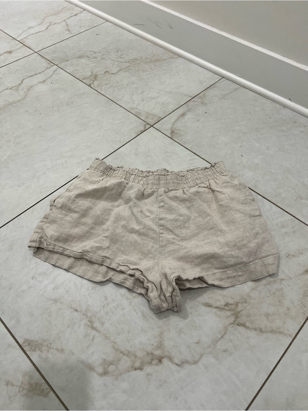 Reformation Beige Linen Shorts Size Large